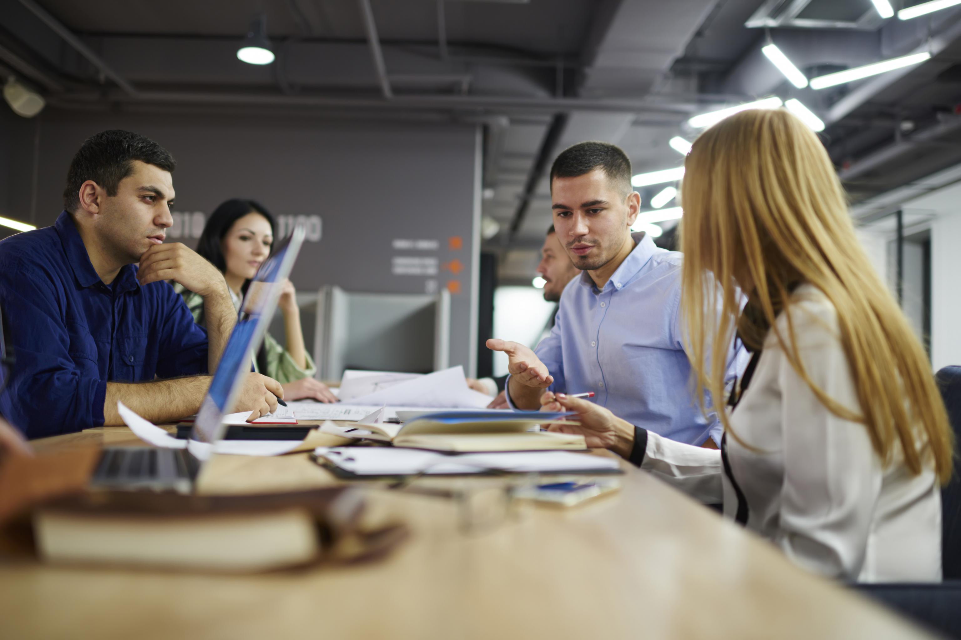 ESTRATEGIAS Y TÁCTICAS EN NEGOCIACIÓN